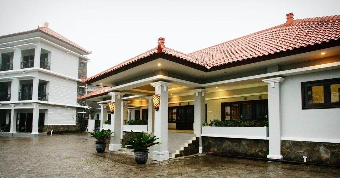 Avila Ketapan Rame Hotel Prigen Экстерьер фото