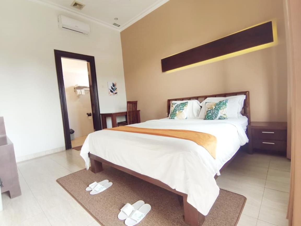 Avila Ketapan Rame Hotel Prigen Экстерьер фото